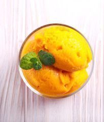helado de fruta congelada