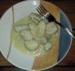pechuga de pollo en salsa de queso y yogur
