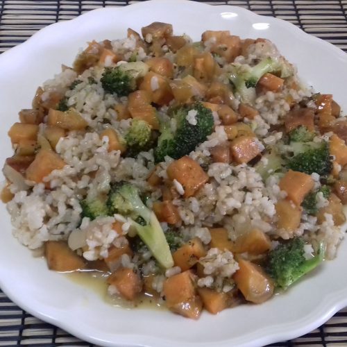 arroz integral con brócoli y boniato