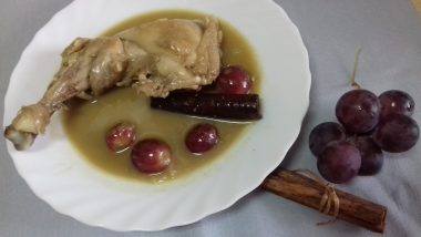 pollo con uvas y nueces