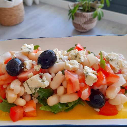 Ensalada de alubias con queso azul