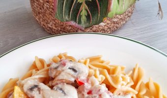 Pasta de legumbres con champiñones