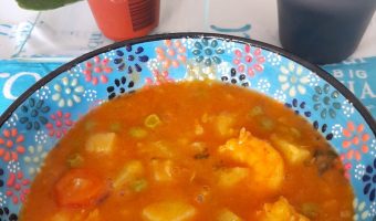 Curry de langostinos con verduras