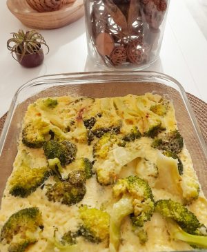 Pastel de brócoli con queso en microondas
