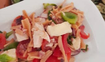 Ensalada de pasta de garbanzos