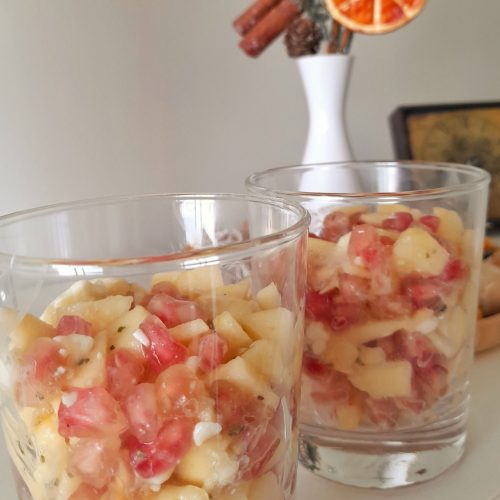 Vasitos de granada, queso y manzana
