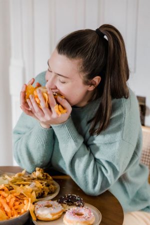 Podemos controlar el hambre?